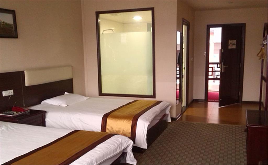Danjiangkou Wudangshan Yinjie Holiday Hotel חדר תמונה