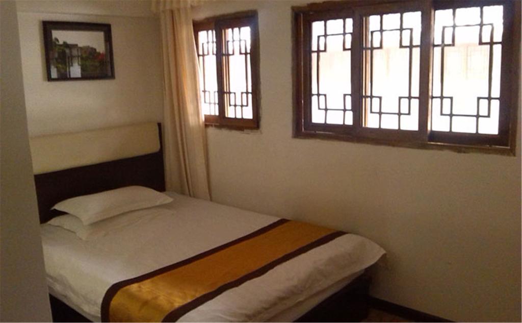 Danjiangkou Wudangshan Yinjie Holiday Hotel חדר תמונה